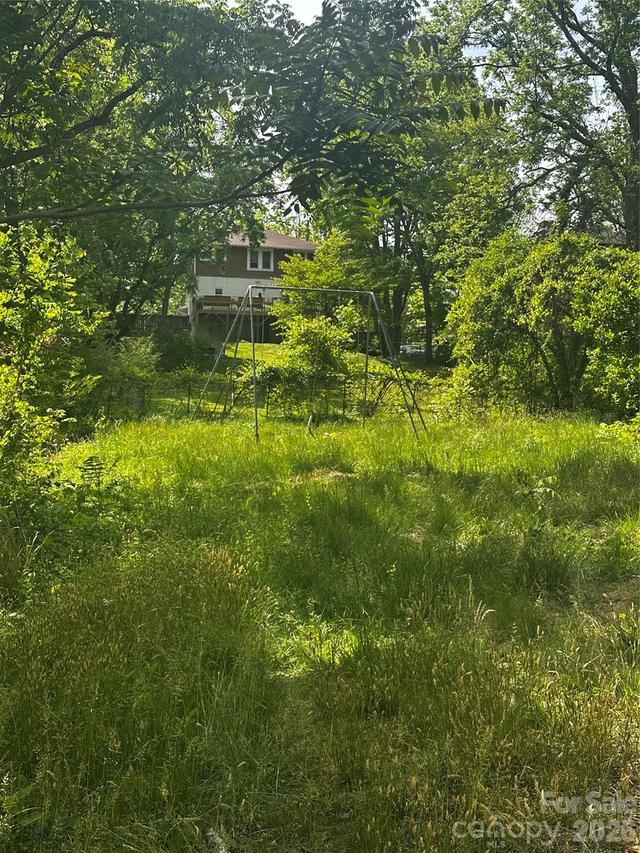 15 Greeley St., Asheville, NC 28806
