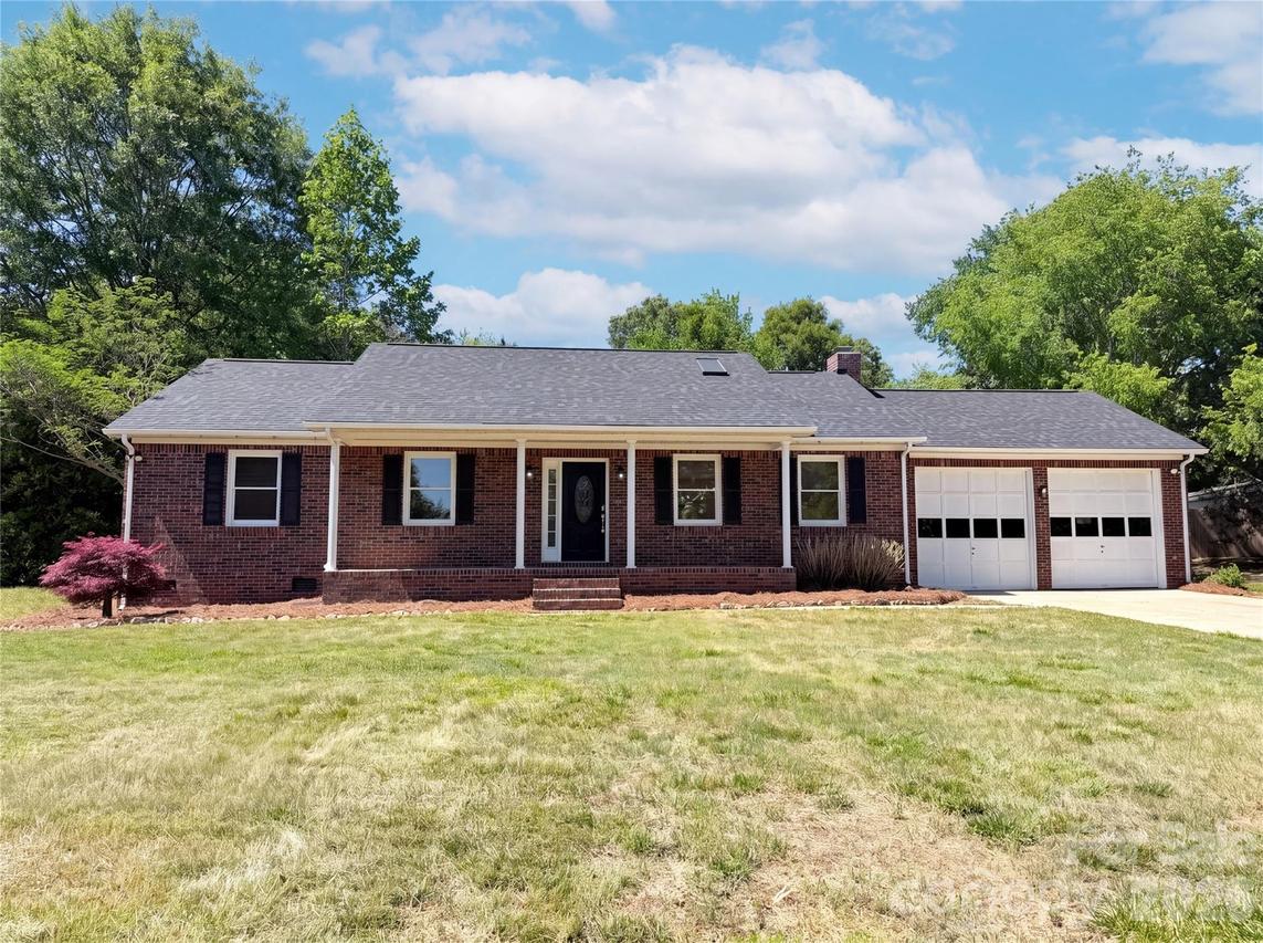 4395 Meadow Ln., Lincolnton, NC 28092