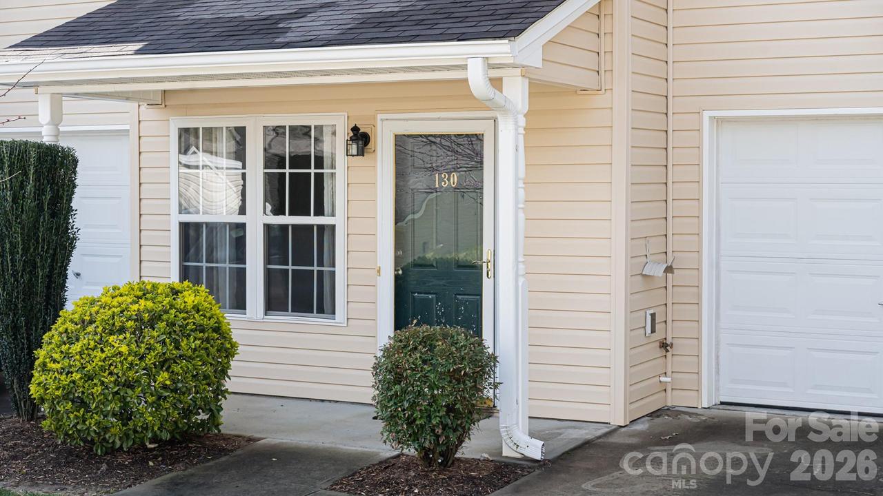 130 Lanceford Cir., Fletcher, NC 28732