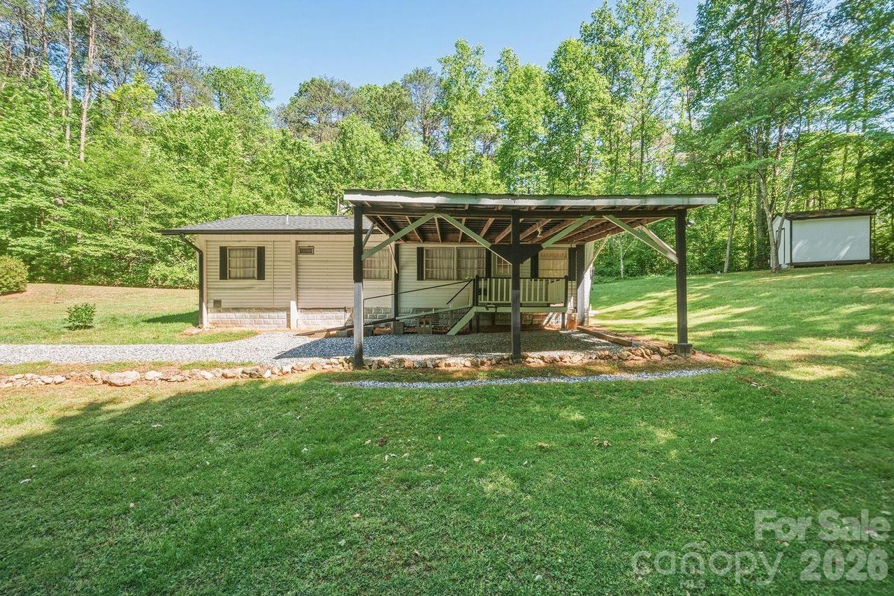 3823 Hickory Hwy., Statesville, NC 28677