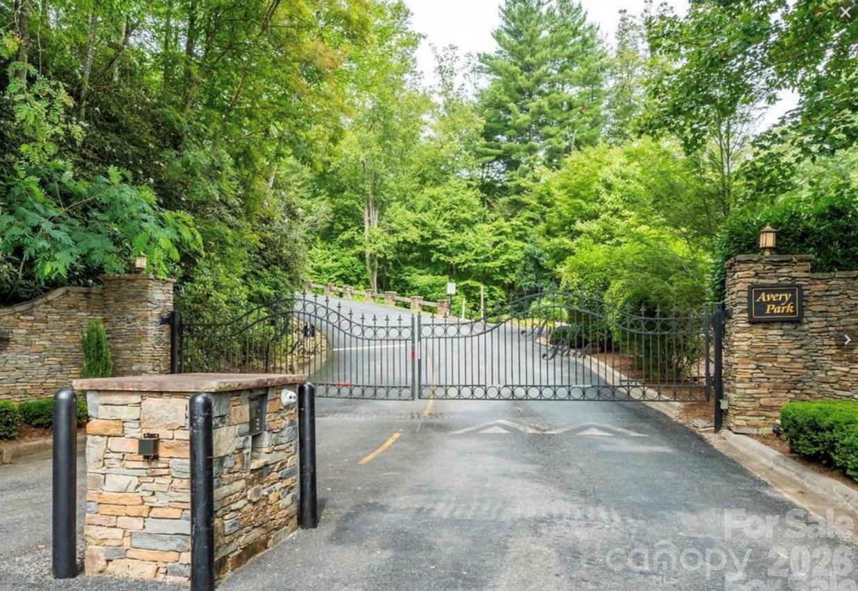 56 Smokemont Dr. #25, Arden, NC 28704