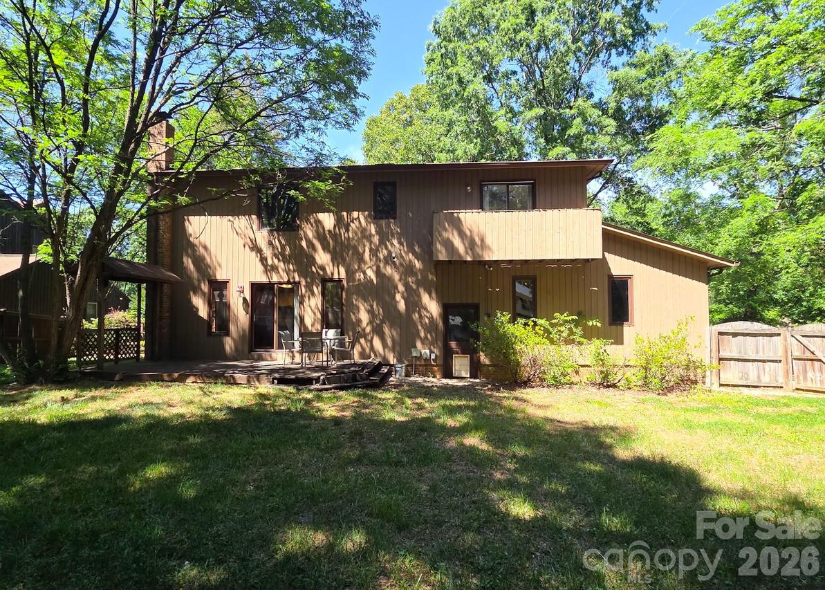 7040 Summer Pl., Charlotte, NC 28213