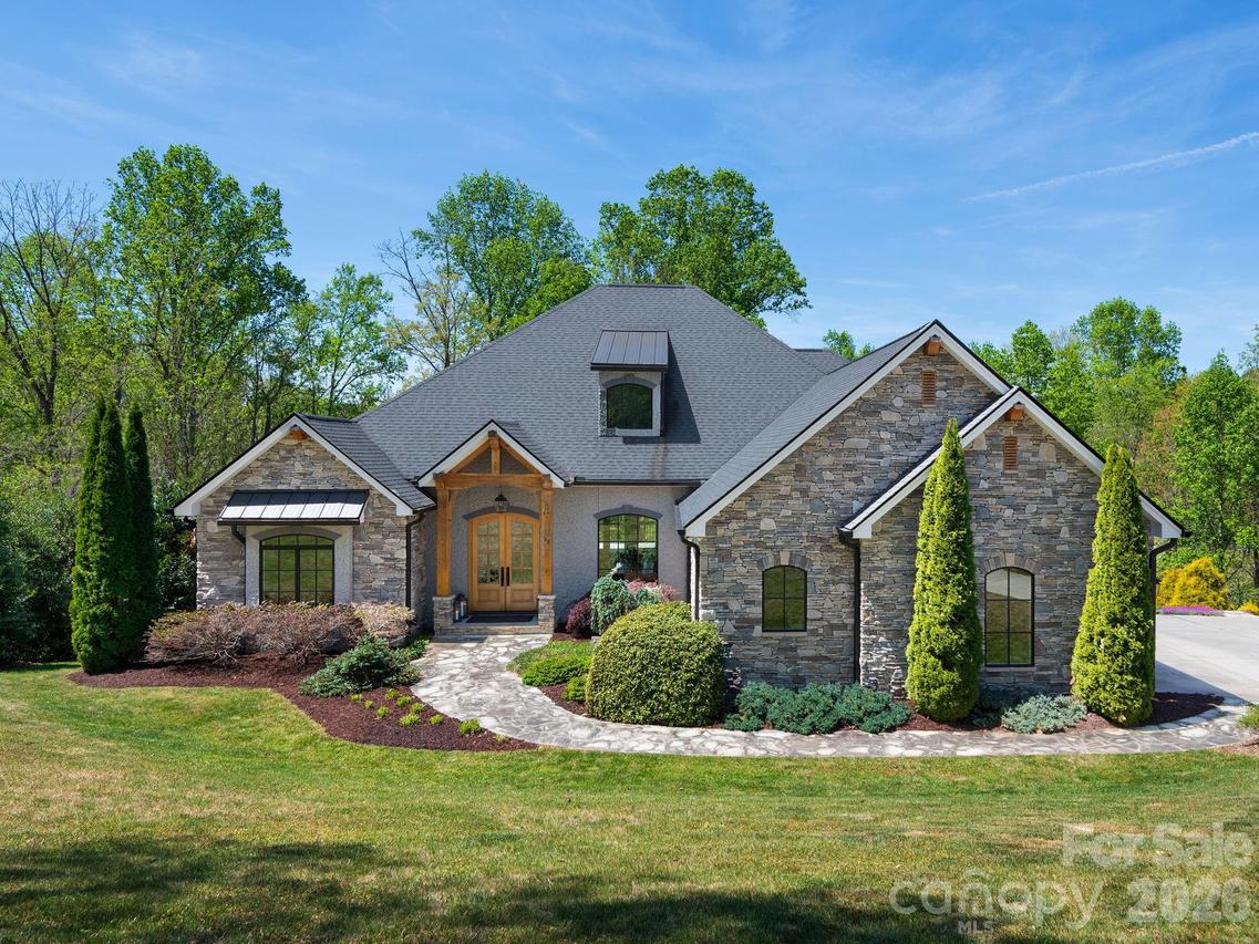 28 Falling Star Ct., Fletcher, NC 28732