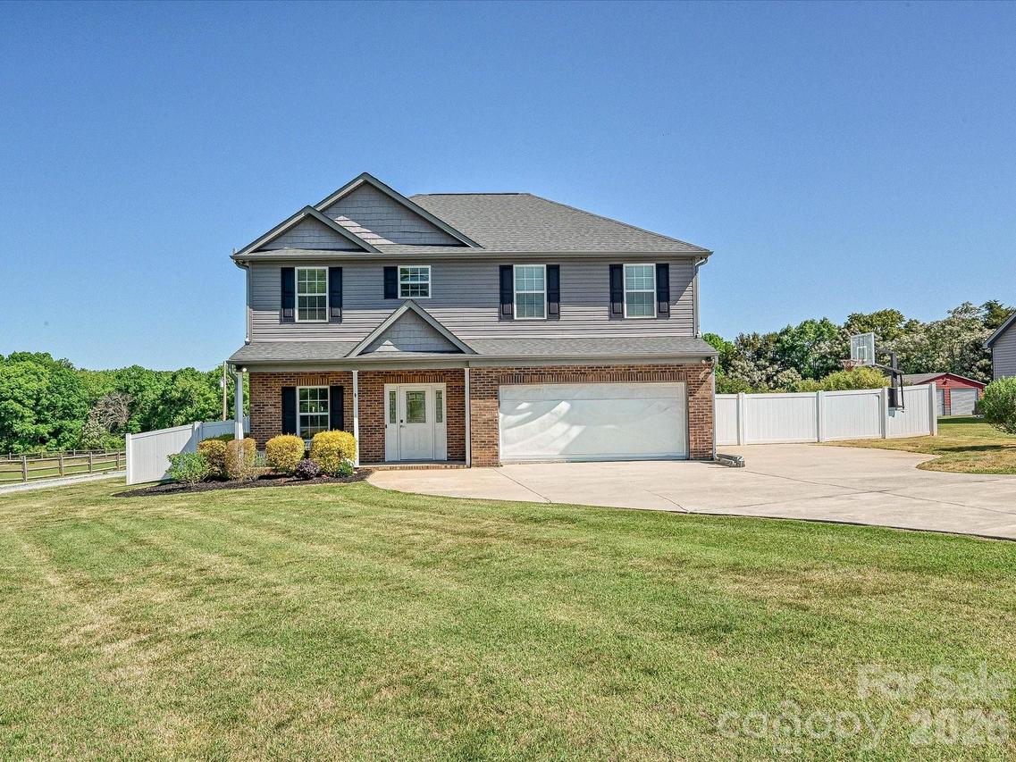 5009 Dwight Starnes Rd., Waxhaw, NC 28173