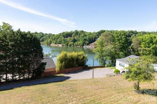 1050 21st Avenue Ave. #90, Hickory, NC 28604