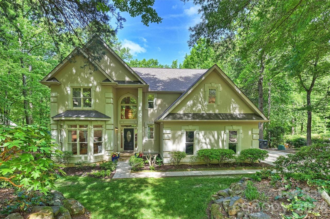 7133 Cobblecreek Dr., Matthews, NC 28104