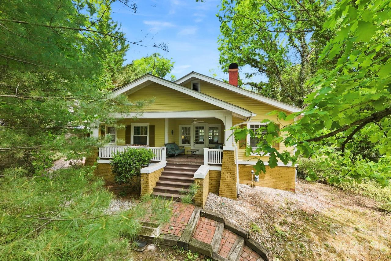 662 Biltmore Ave., Asheville, NC 28803