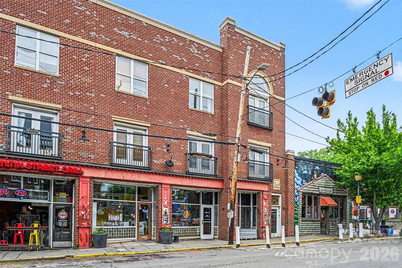 3205 N Davidson St. #202, Charlotte, NC 28205