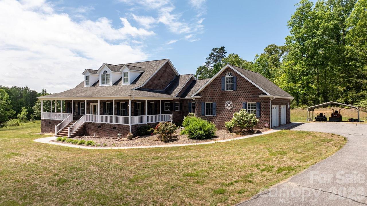 7008 Peyronel St., Connelly Springs, NC 28612