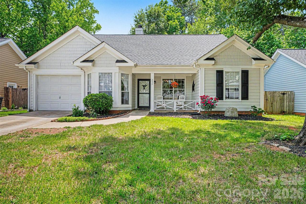 258 Indian Paint Brush Dr., Mooresville, NC 28115