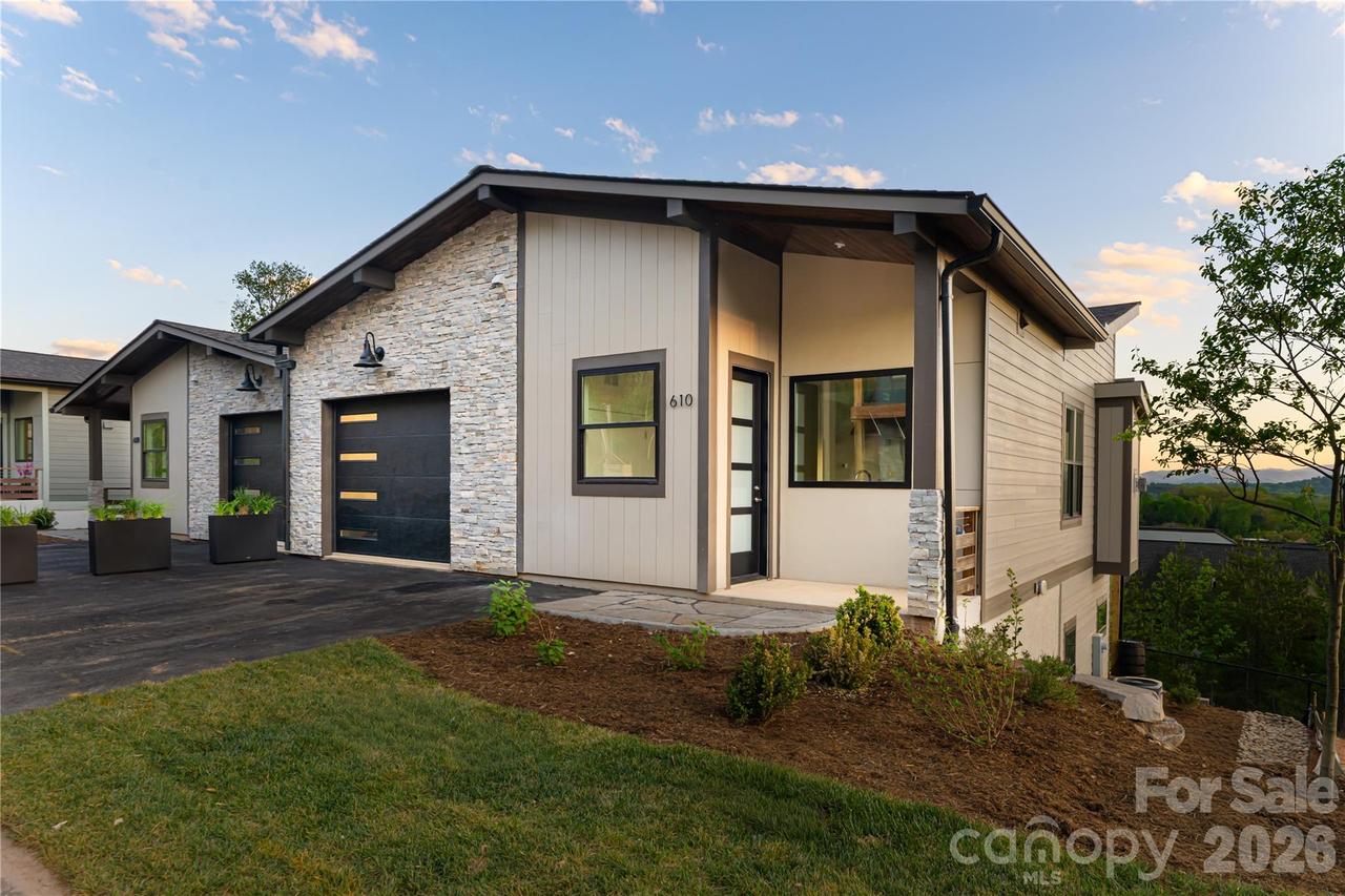 610 Storybook Villas Tr., Asheville, NC 28804