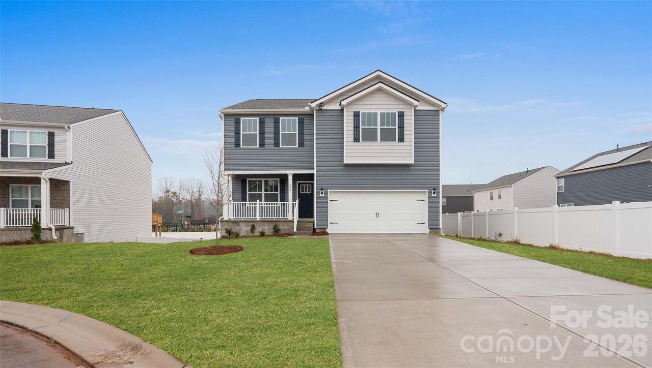 112 Queen Valley Way, Waynesville, NC 28786