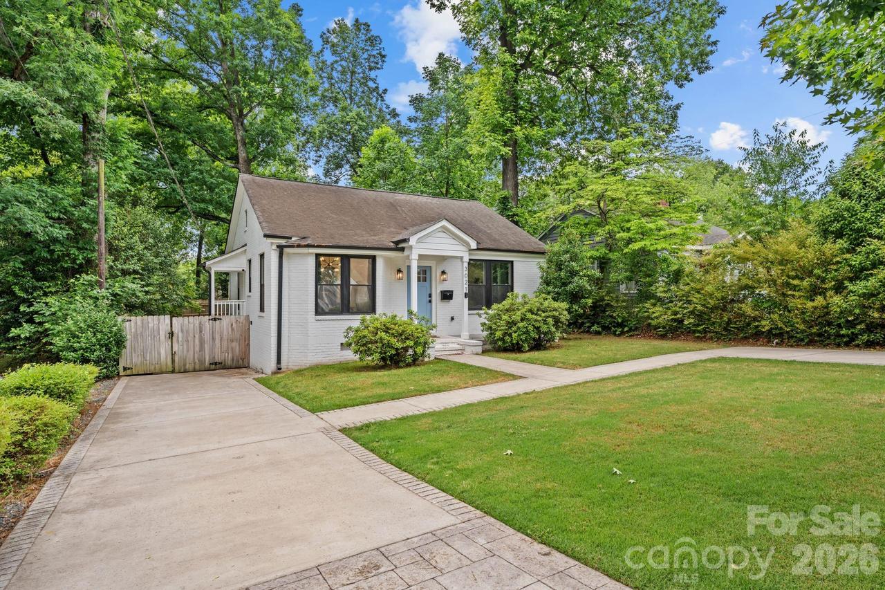 3021 Dogwood Ave., Charlotte, NC 28206