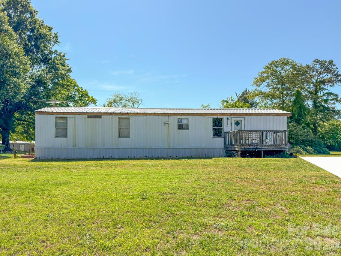 142 & 146 Delaware Rd., Statesville, NC 28625
