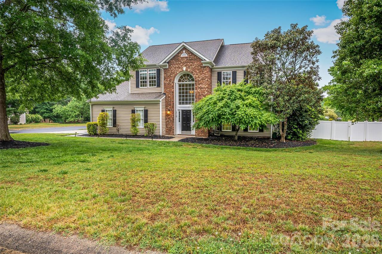 14738 Pomerol Ln., Pineville, NC 28134