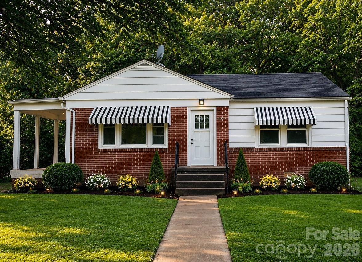 528 Woodlawn Dr., Statesville, NC 28677