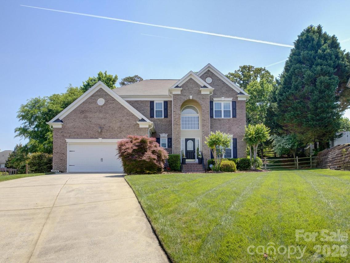 10907 Mcalpine Valley Ct., Charlotte, NC 28277