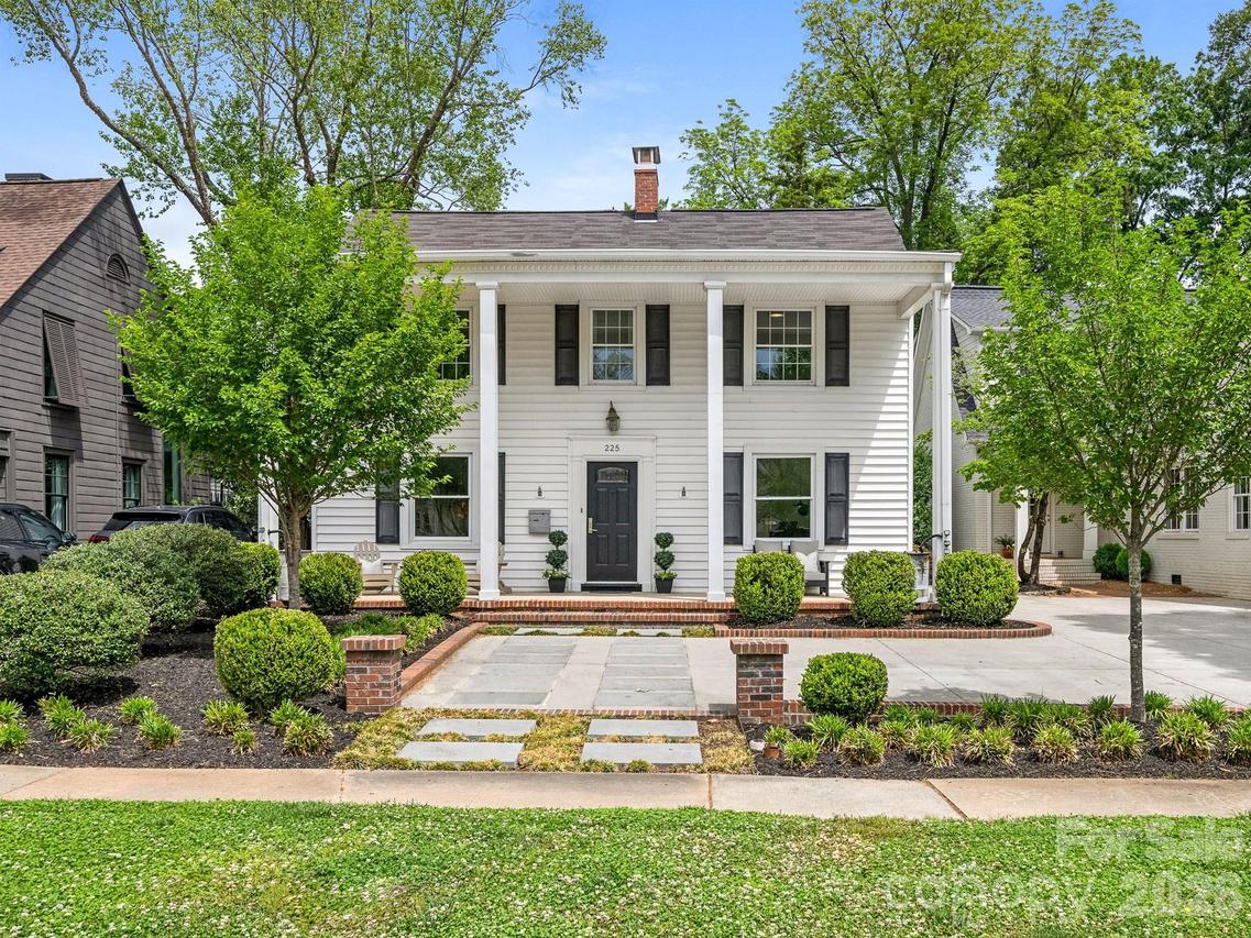 225 Altondale Ave., Charlotte, NC 28207