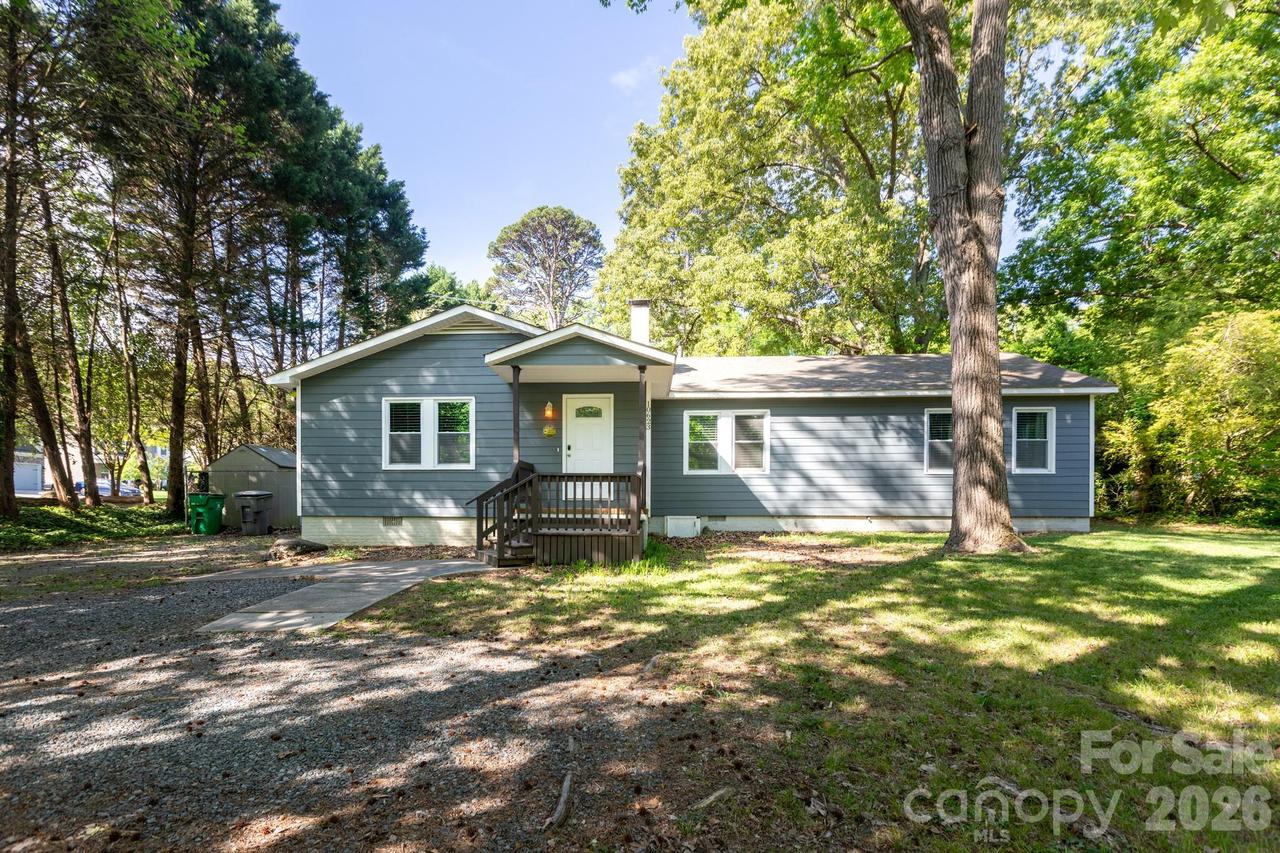 10623 Rozzelles Ferry Rd., Charlotte, NC 28214