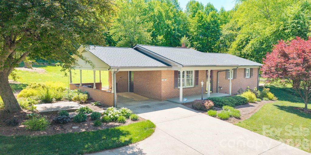 1802 Hopewell Rd., Morganton, NC 28655