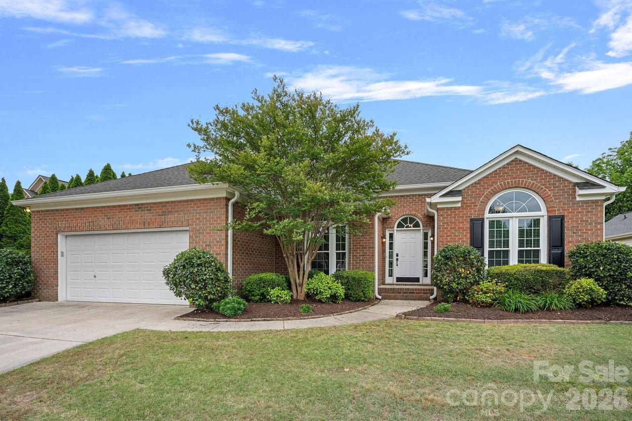 17121 Cambridge Grove Dr., Huntersville, NC 28078