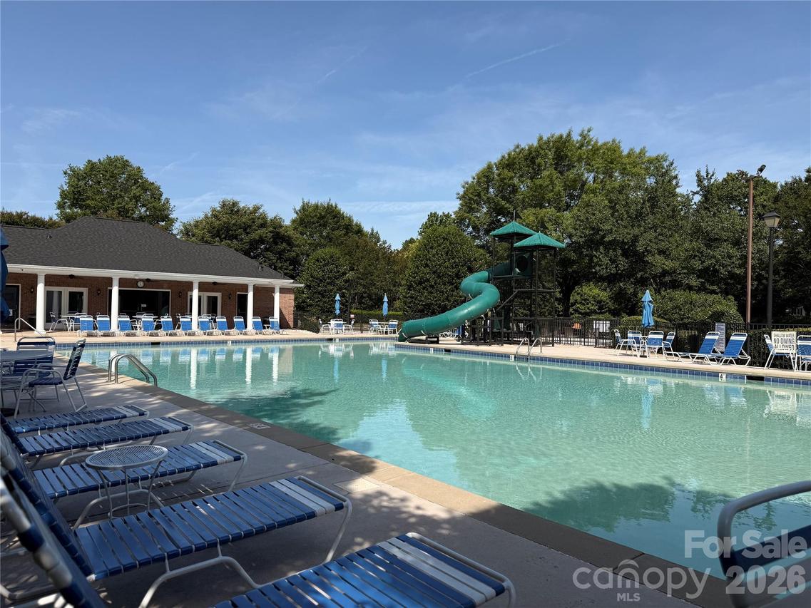 17121 Cambridge Grove Dr., Huntersville, NC 28078