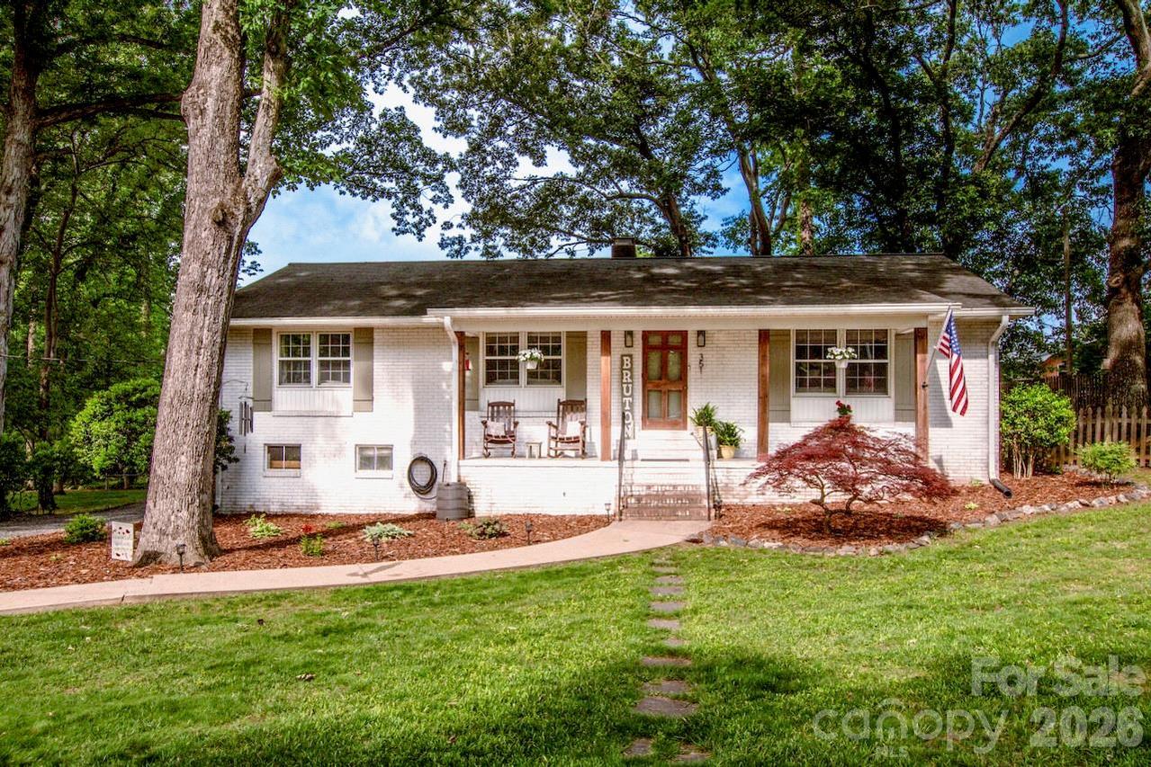 351 Eastwood Dr., Lincolnton, NC 28092