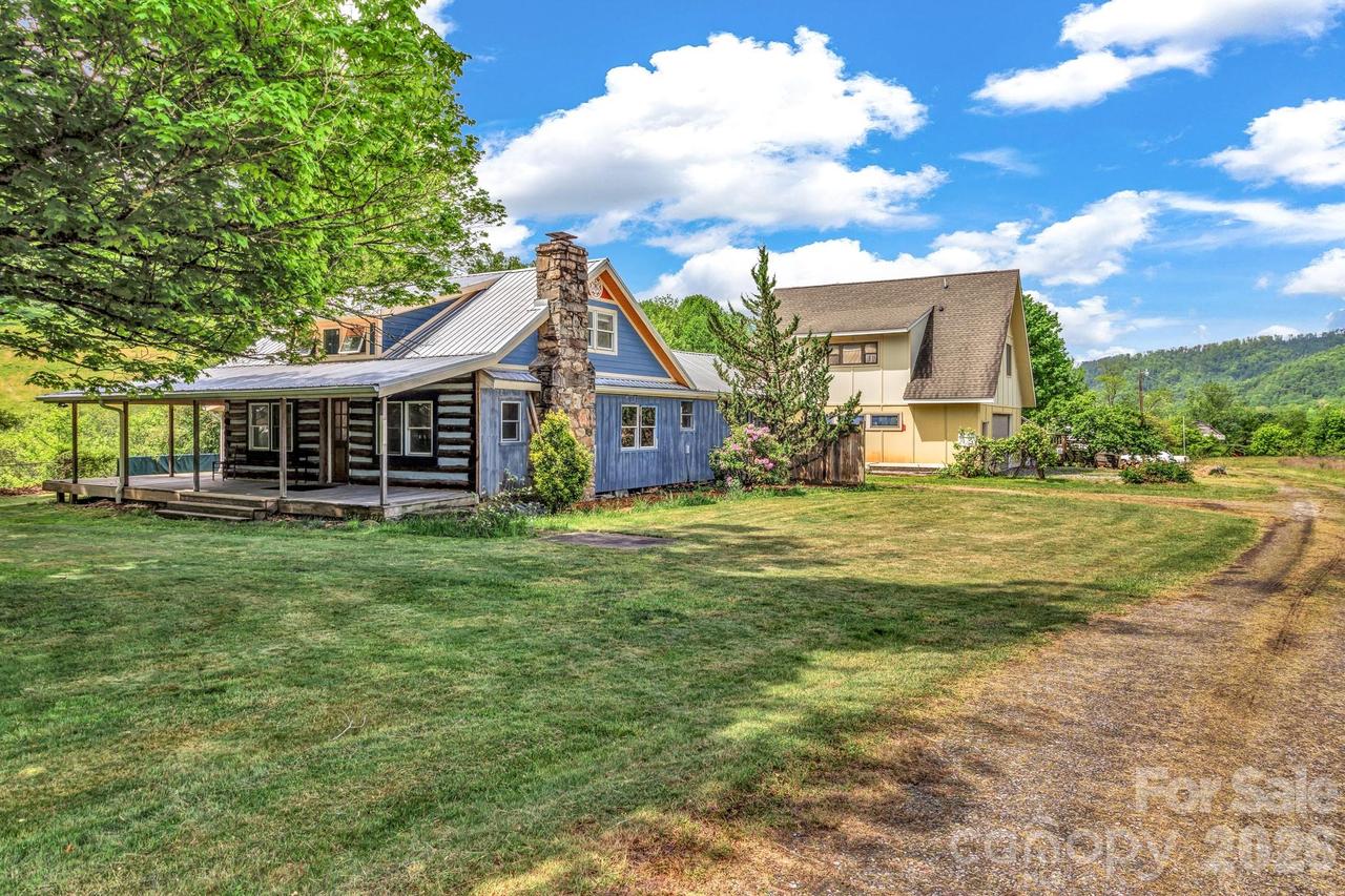 45 Sugar Cove Rd., Weaverville, NC 28787