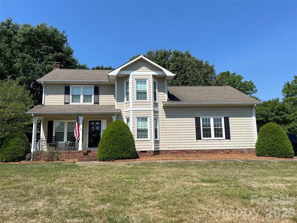 837 Deerfield Dr., Mount Holly, NC 28120