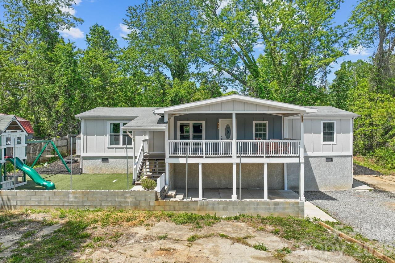421 Emma Rd., Asheville, NC 28806