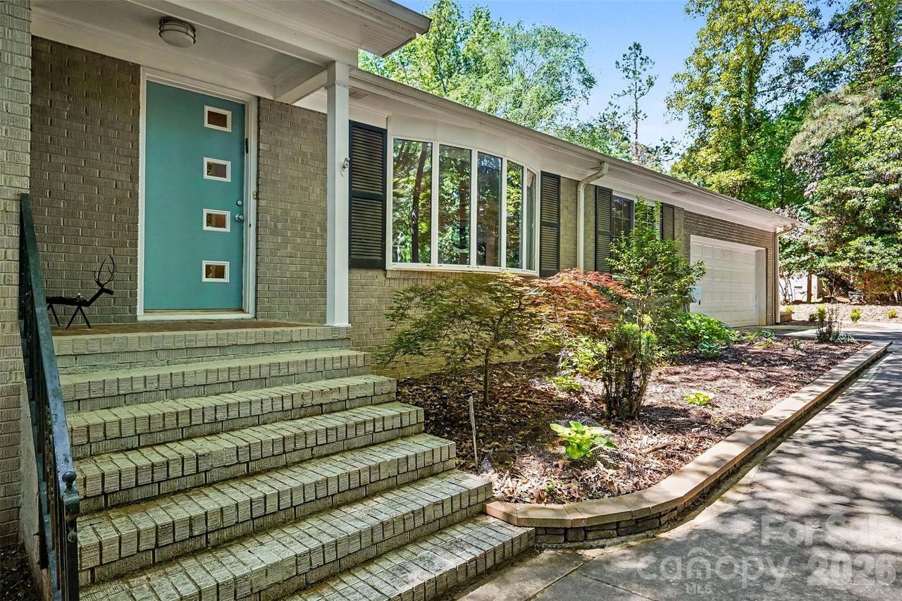 4400 Bellwood Ln., Charlotte, NC 28270