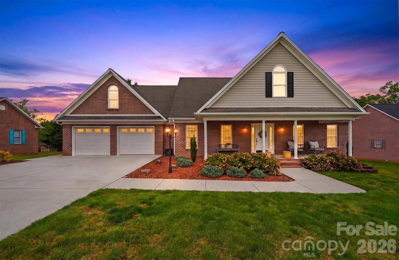 217 Dell Cir., Hudson, NC 28638