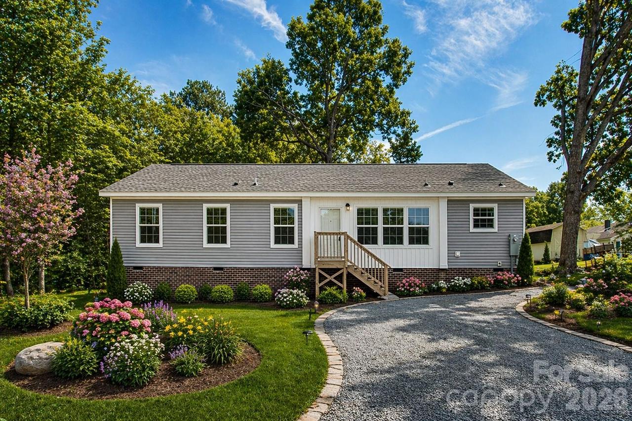 414 Callicut St., Asheboro, NC 27203