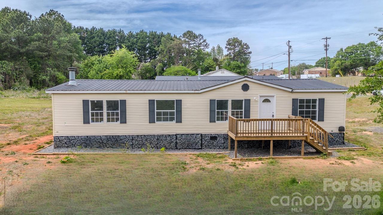 2932 23rd Ave., Hickory, NC 28601