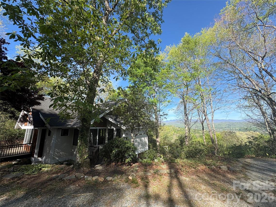 59 Dunharrow Tr., Pisgah Forest, NC 28768