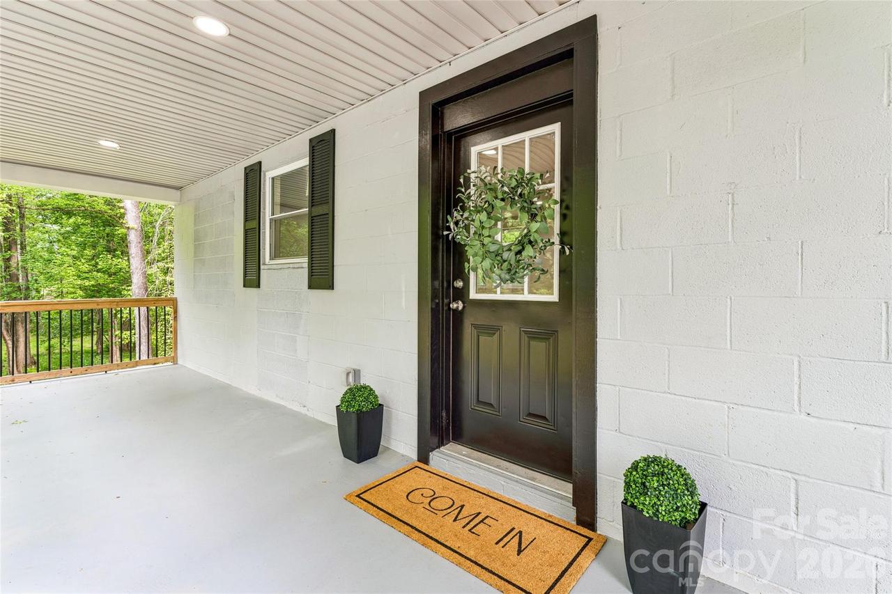 1014 N Mountain St., Cherryville, NC 28021