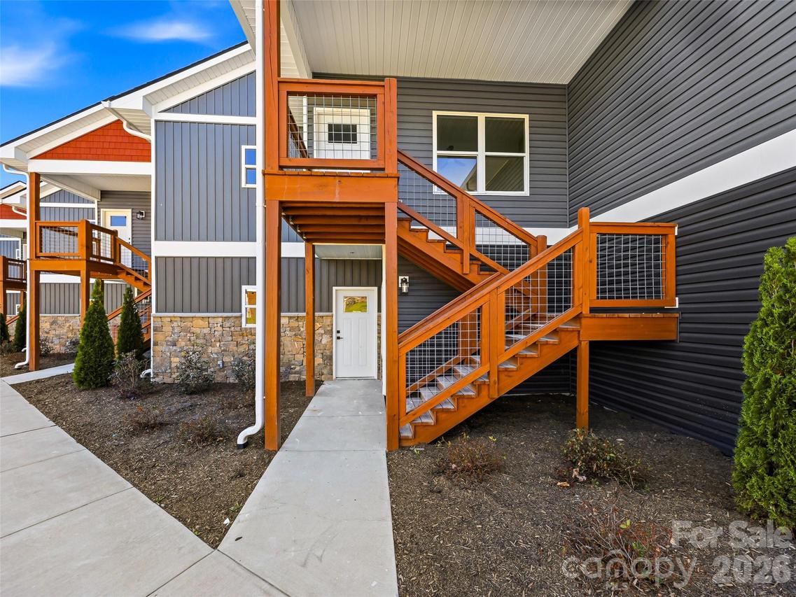 143 Carver St. #1, Brevard, NC 28712