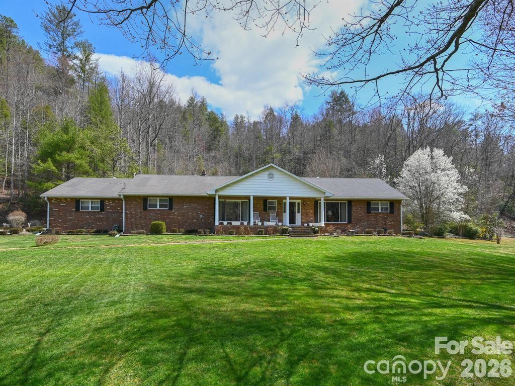 7530 Nc 208 Hwy., Marshall, NC 28753