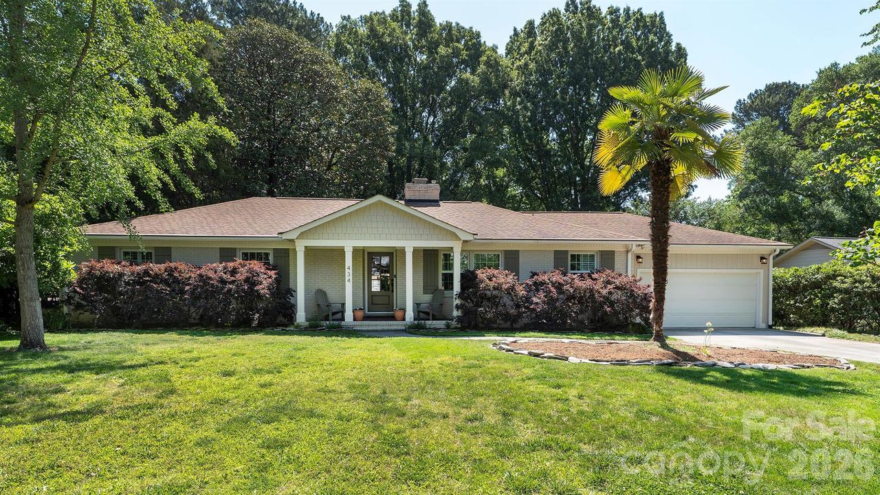 434 Blairmore Dr., Charlotte, NC 28211