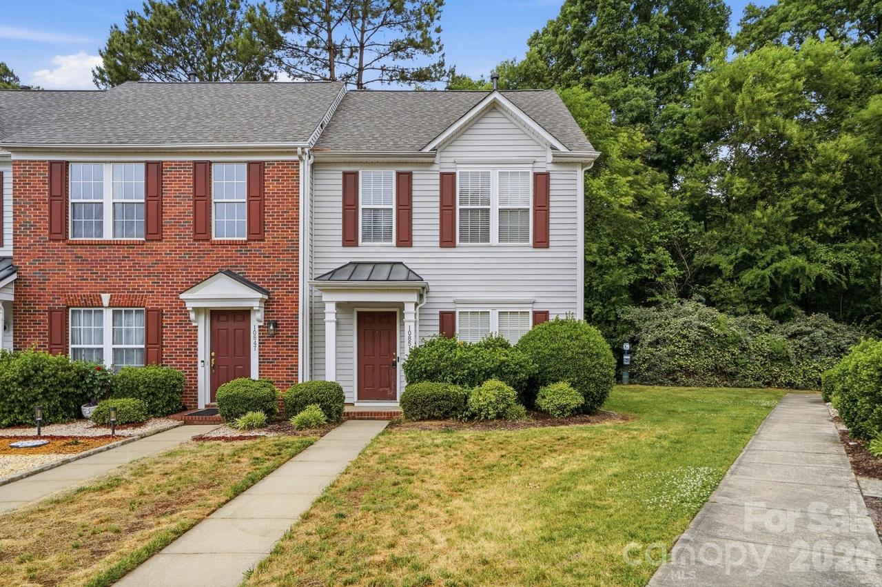 10851 Garden Oaks Ln., Charlotte, NC 28273
