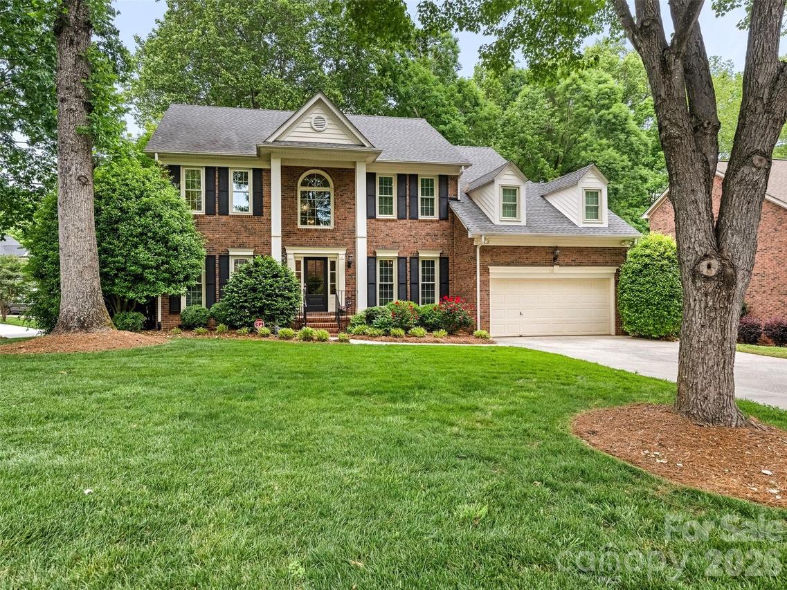 8808 Sweetwater Pl., Waxhaw, NC 28173