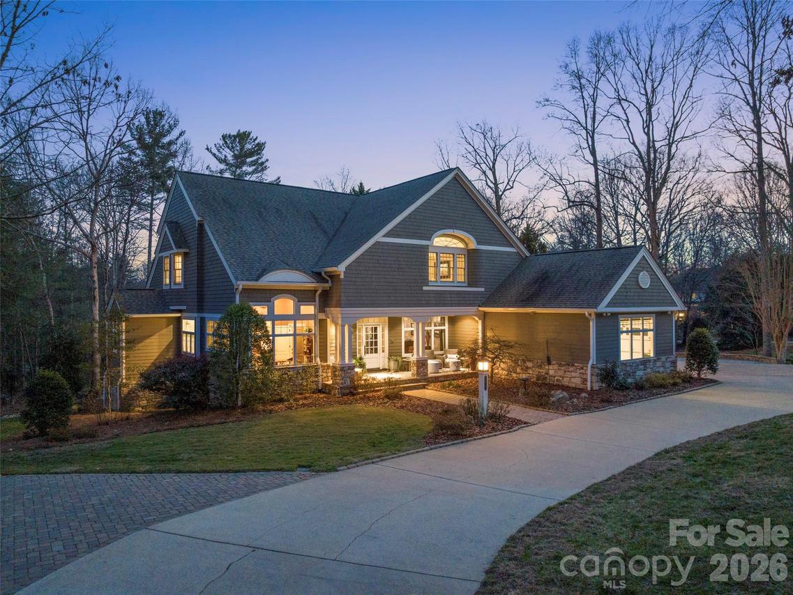 701 Baneberry Ct., Asheville, NC 28803