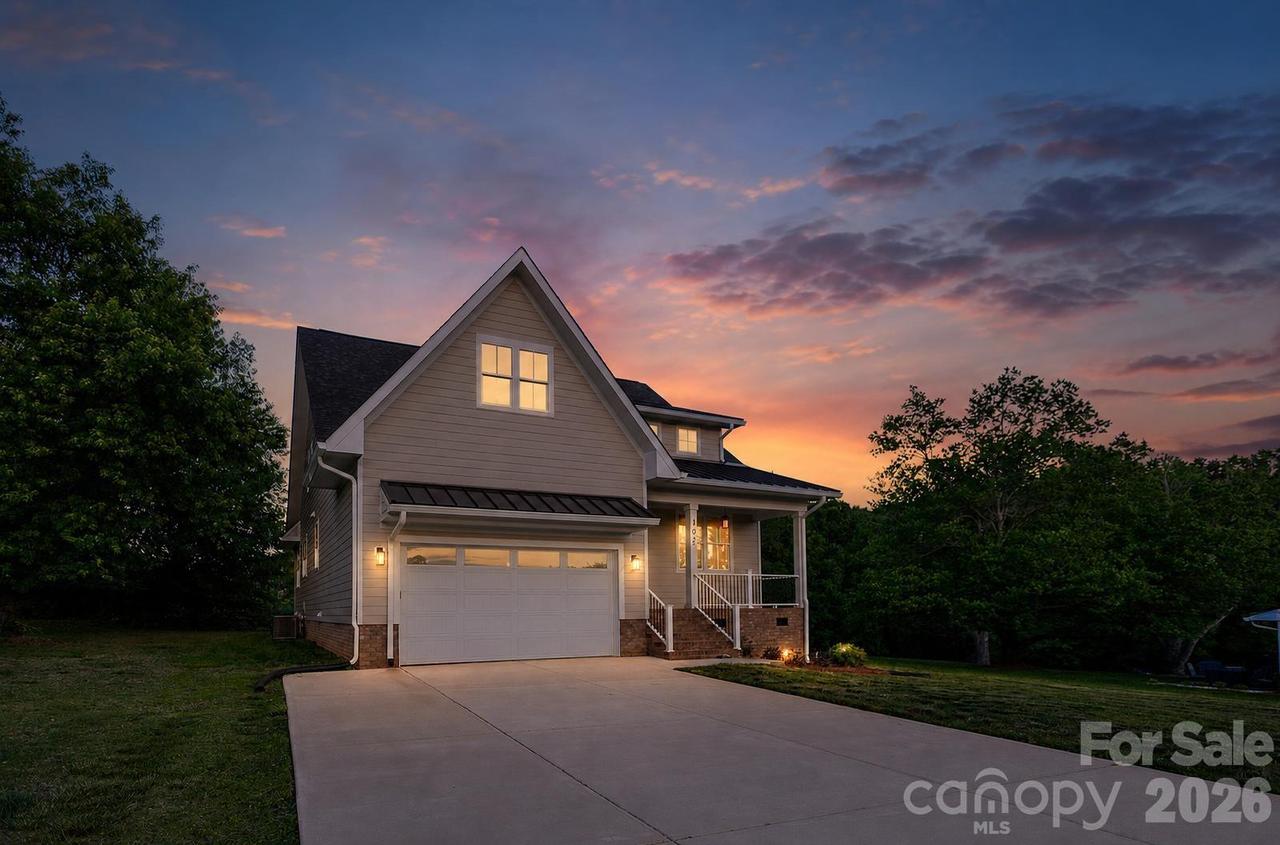 102 Starmount Dr., Kings Mountain, NC 28086