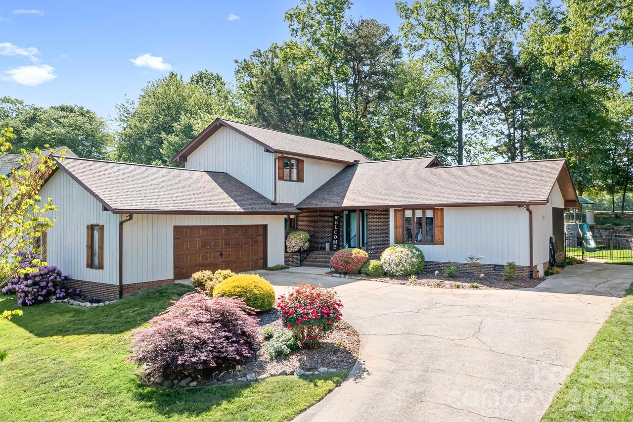 3469 Lake Shore Rd., Denver, NC 28037