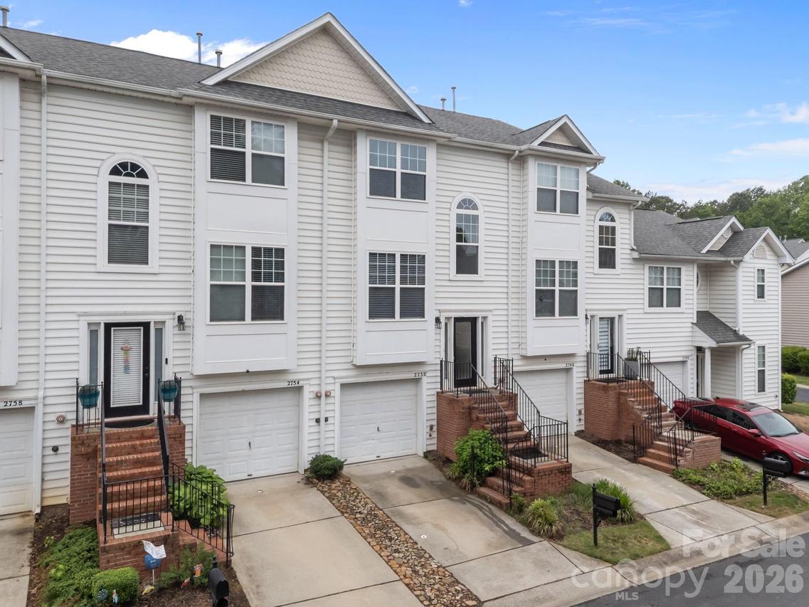 2750 Avalon Loop Rd., Charlotte, NC 28269