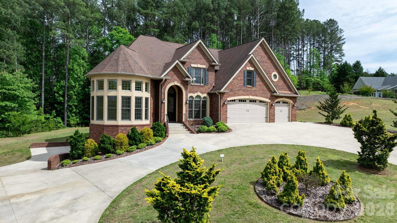 4 Royal Vista Way, Granite Falls, NC 28630