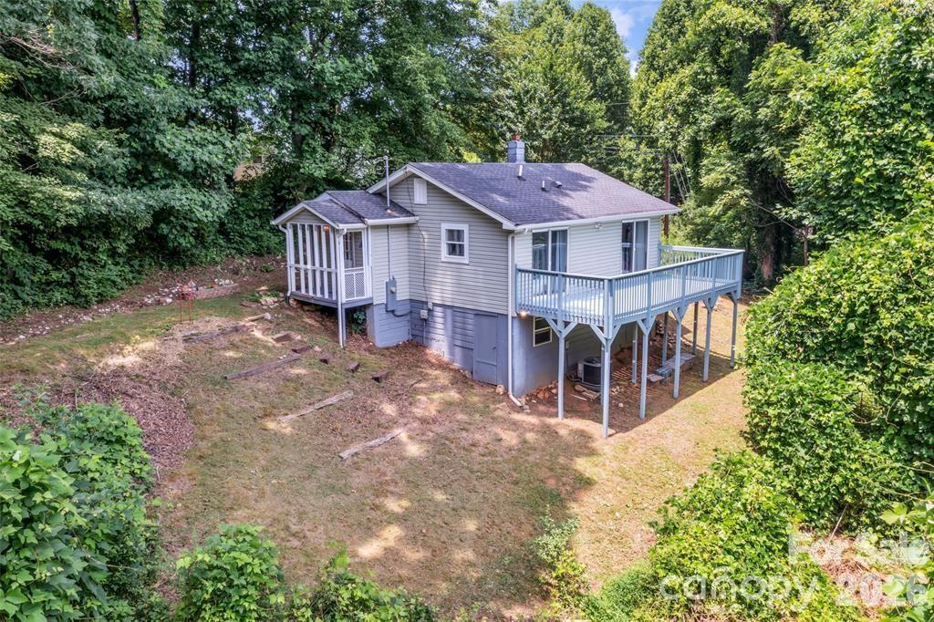 83 E View St., Marion, NC 28752