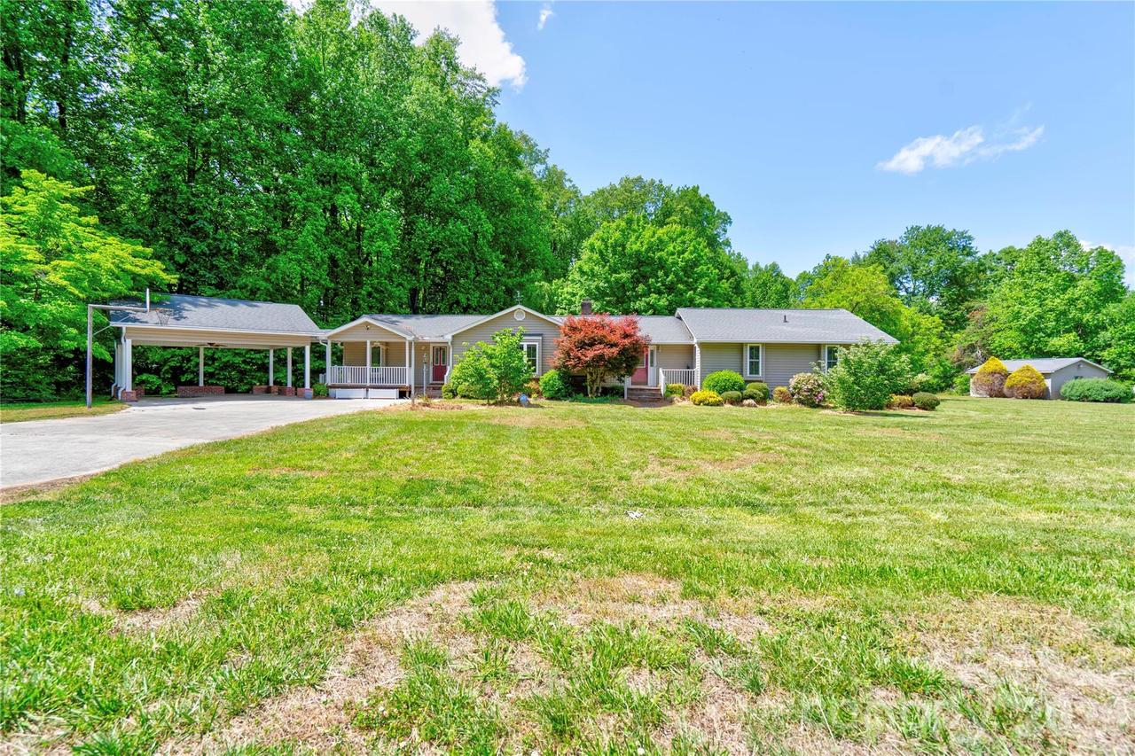 106 Dons Ct., Shelby, NC 28150