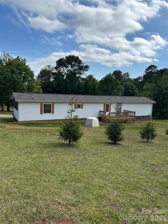 118 Perennial Gardens Ln., Rutherfordton, NC 28139