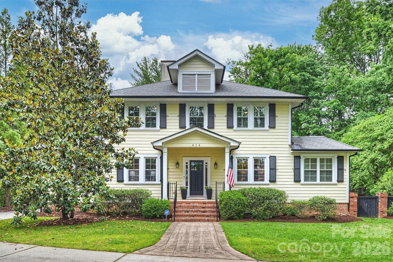 614 Olde Cotswold Ct., Charlotte, NC 28211